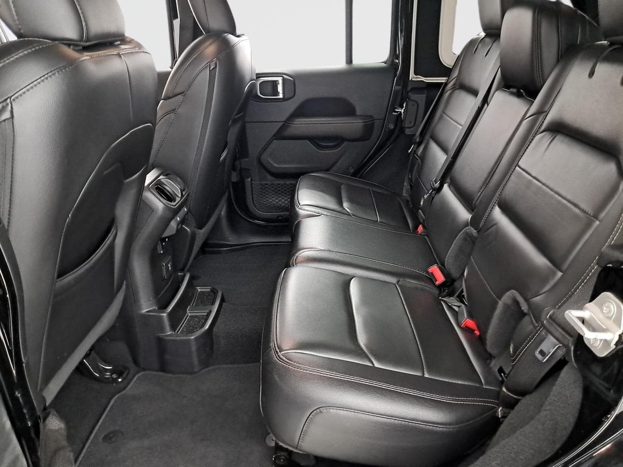 2020 Jeep WRANGLER - 26
