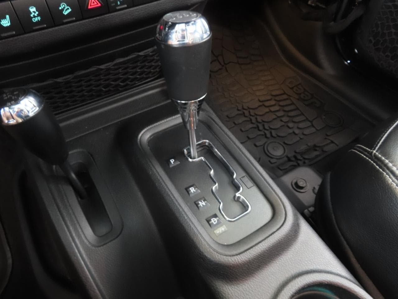 2018 Jeep WRANGLER - 19