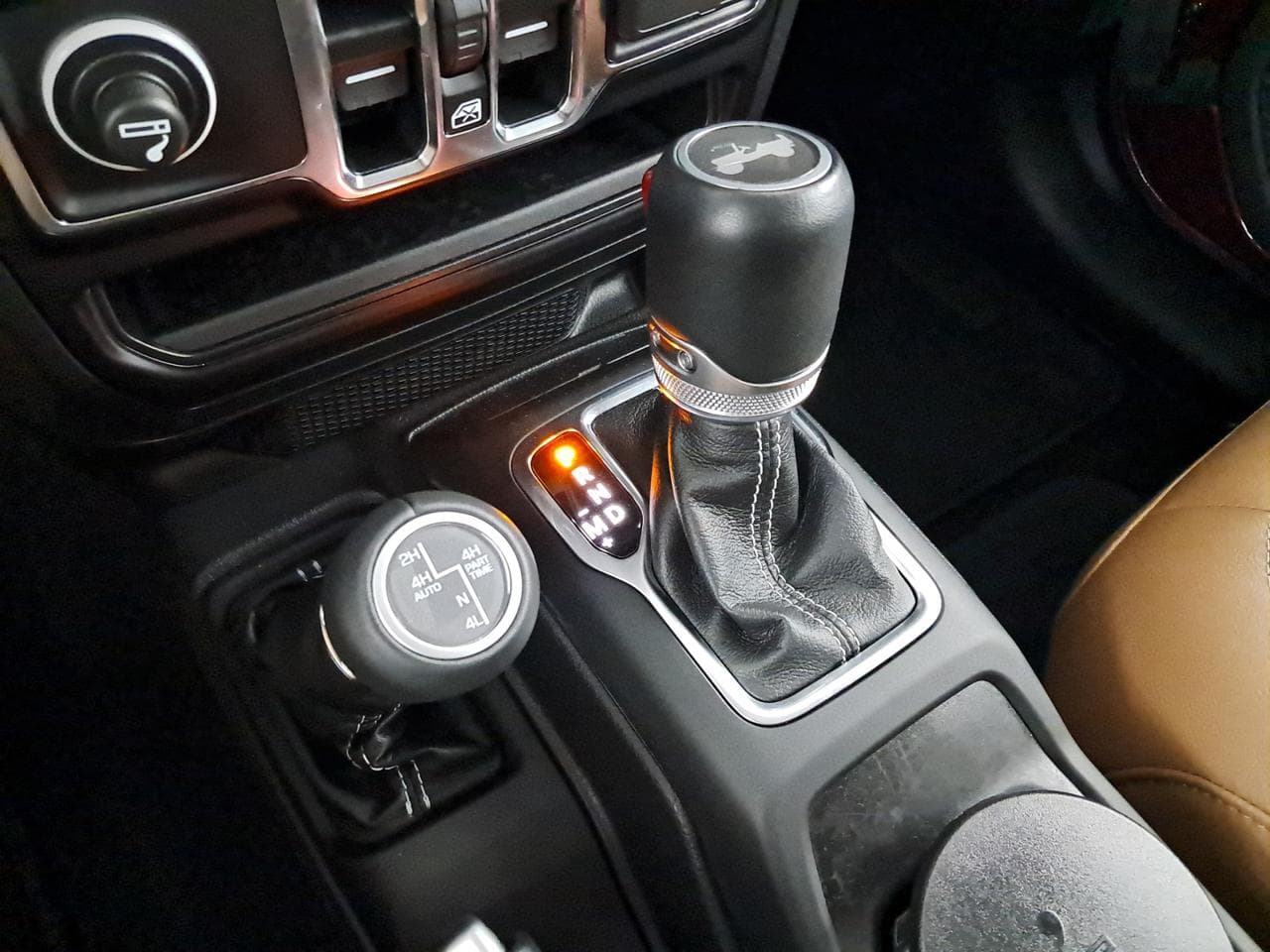 2022 Jeep WRANGLER - 19