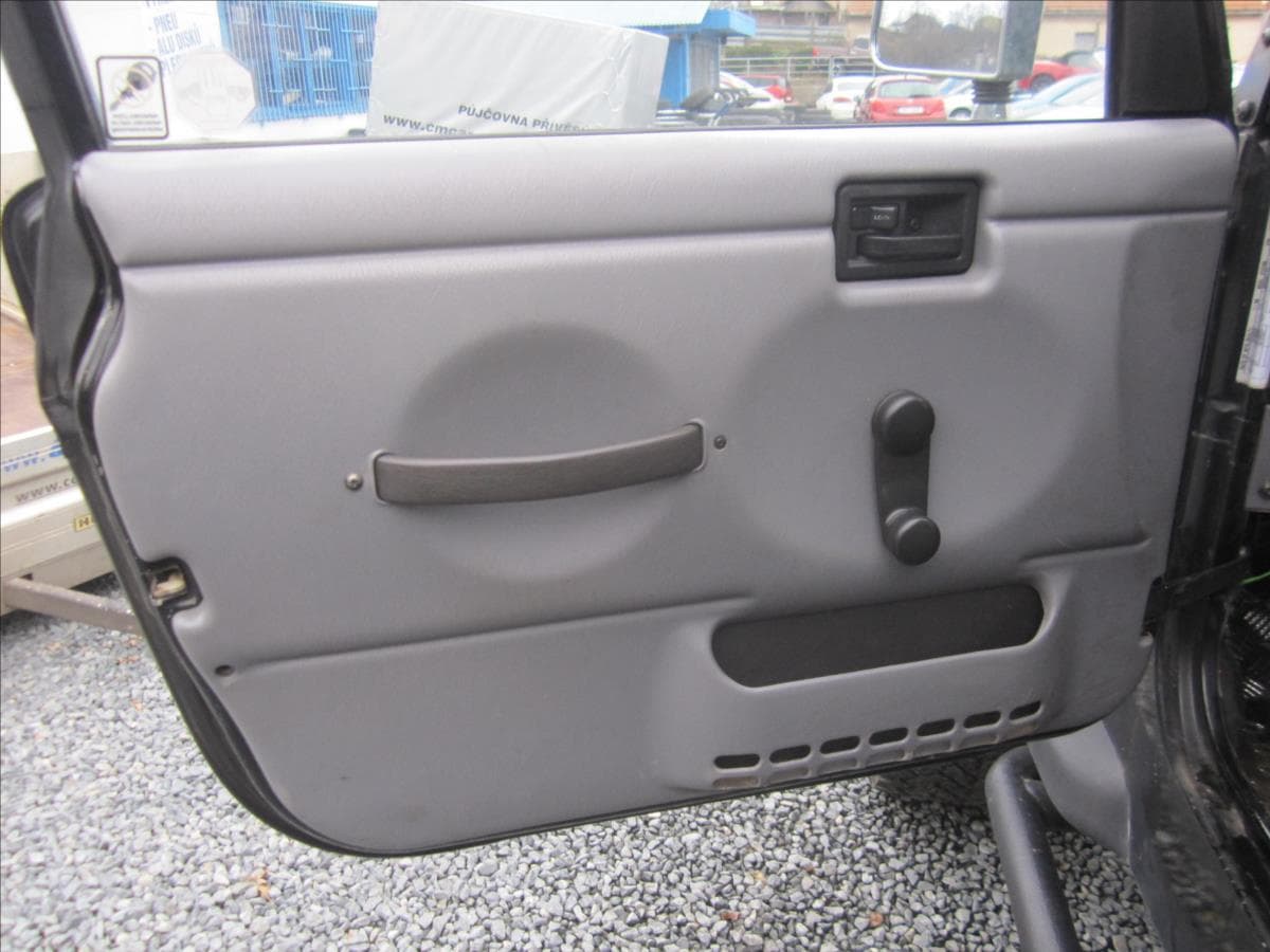 1998 Jeep Wrangler - 15