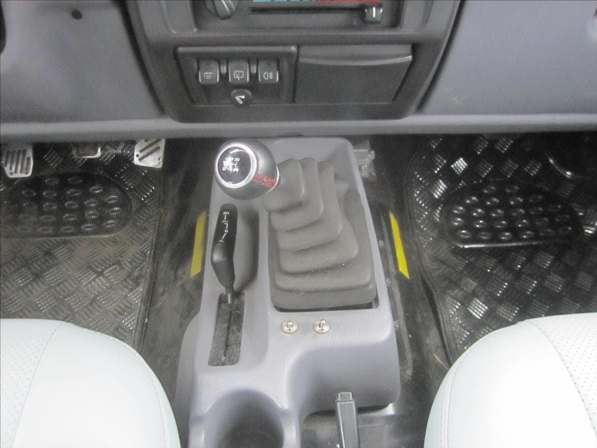 1998 Jeep Wrangler - 10