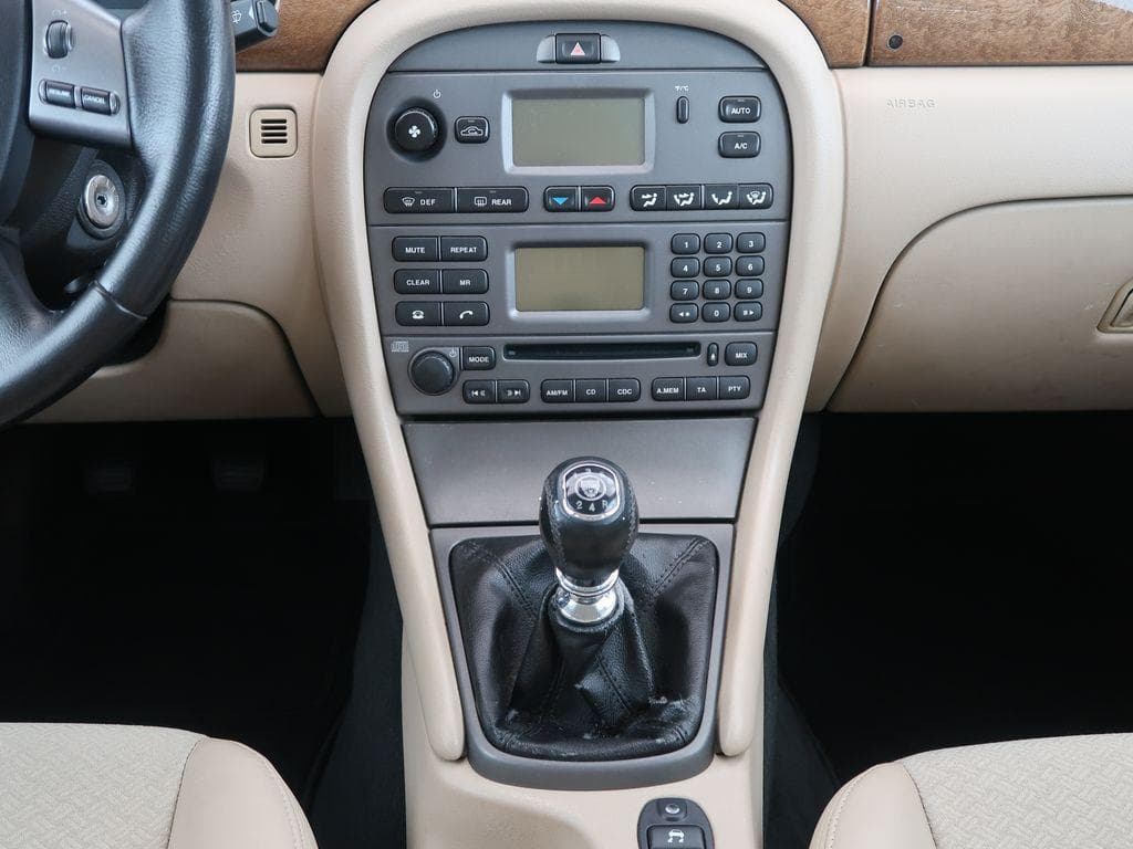 2008 Jaguar X-TYPE - 16