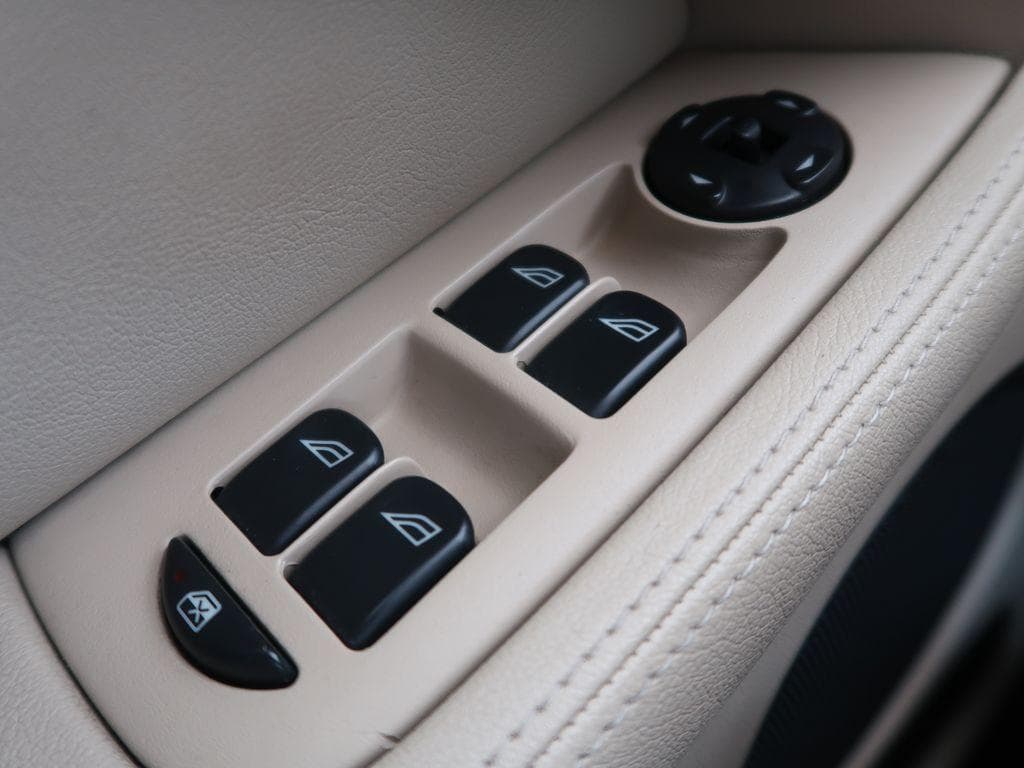 2008 Jaguar X-TYPE - 18