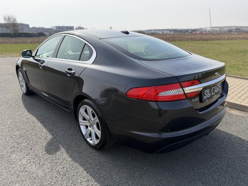 2012 Jaguar Xf - 5