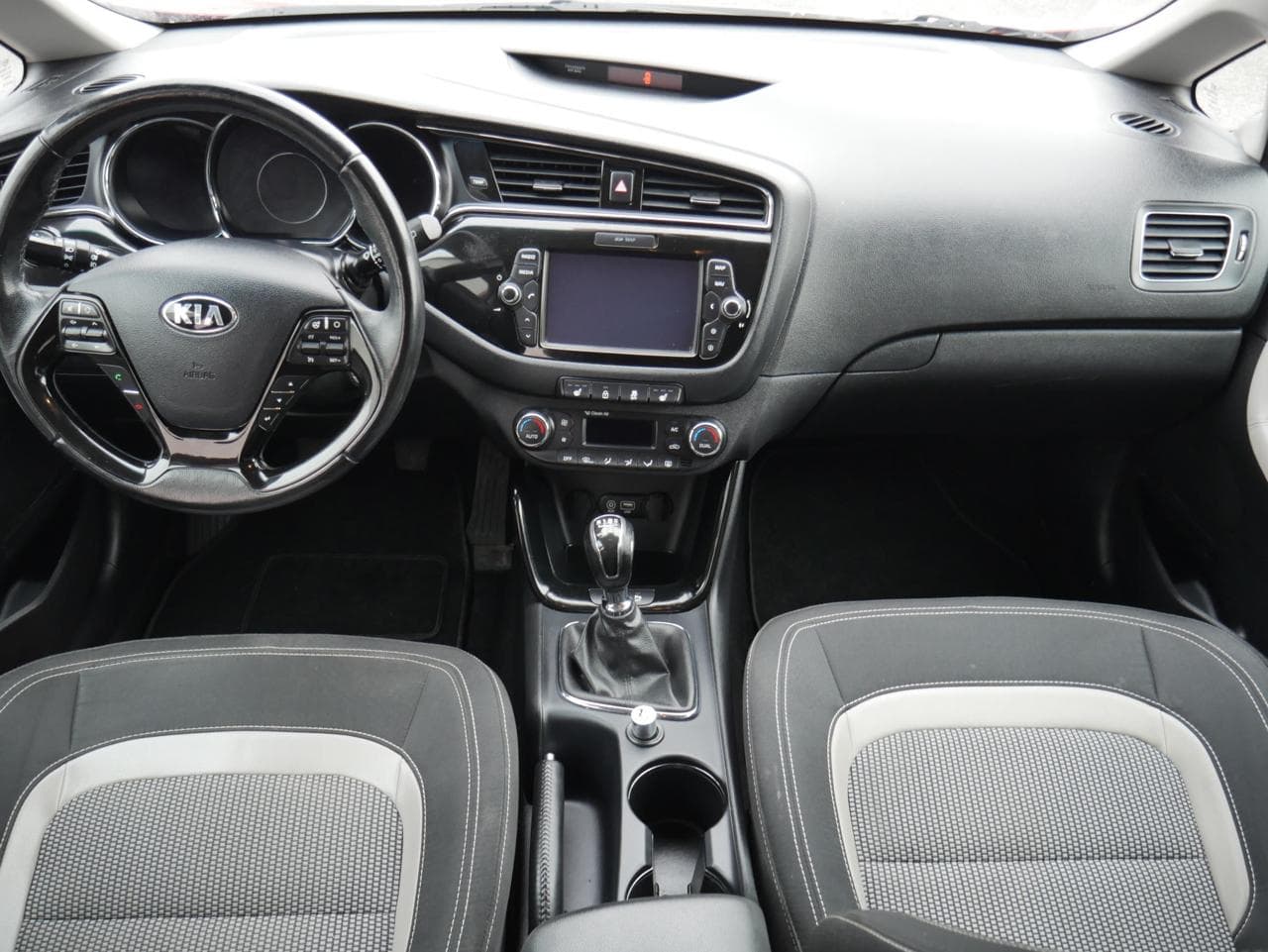 2016 Kia Cee'd - 8