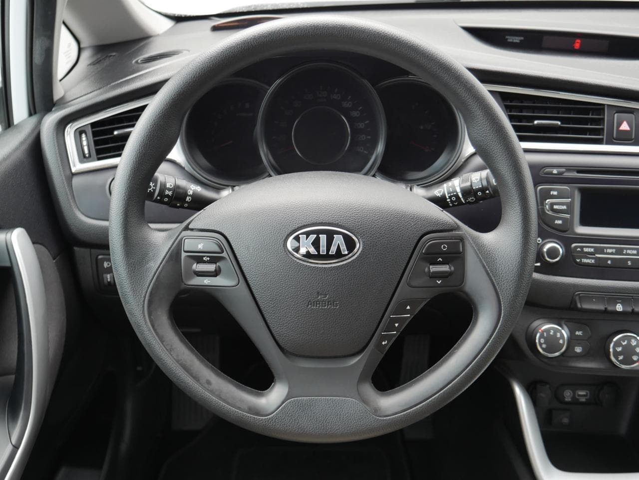 2018 Kia Cee'd - 11