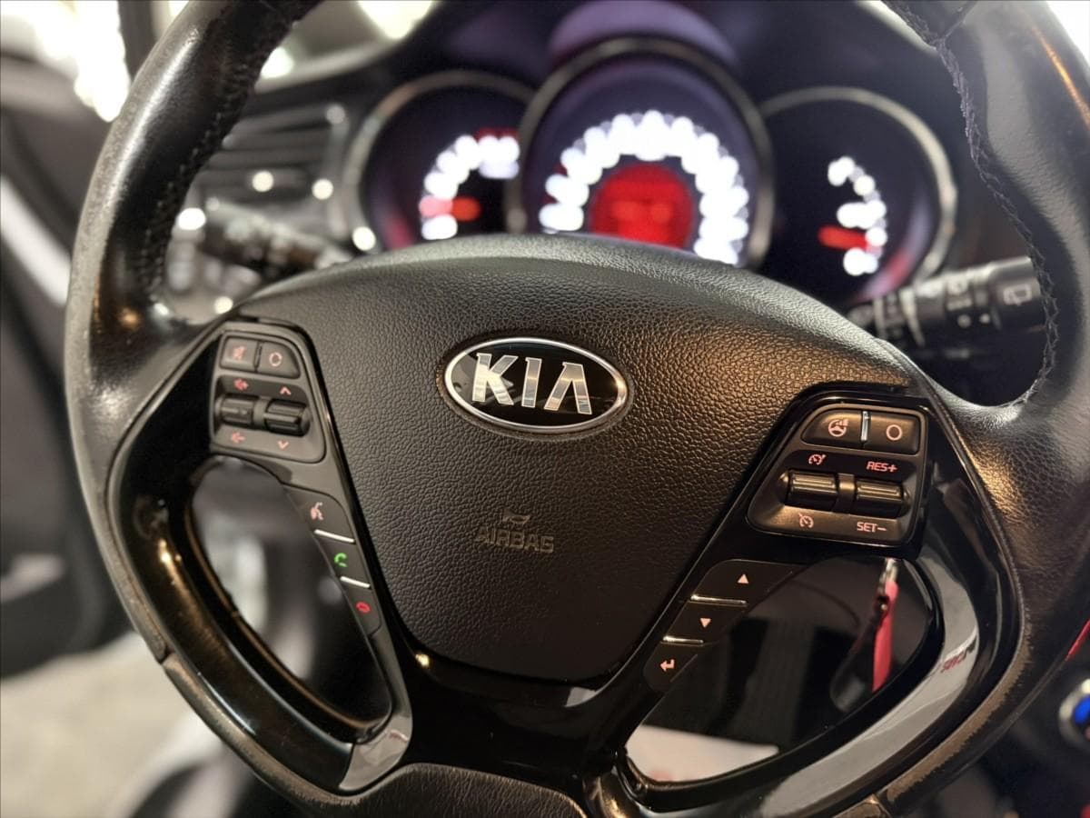 2014 Kia Cee'd - 11