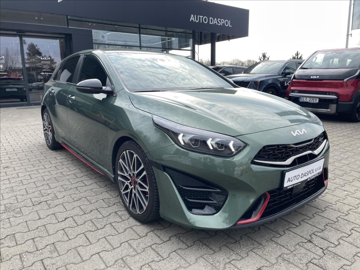 Kia Ceed 1,6 T-GDI  7DCT 150kW  GT hatchback