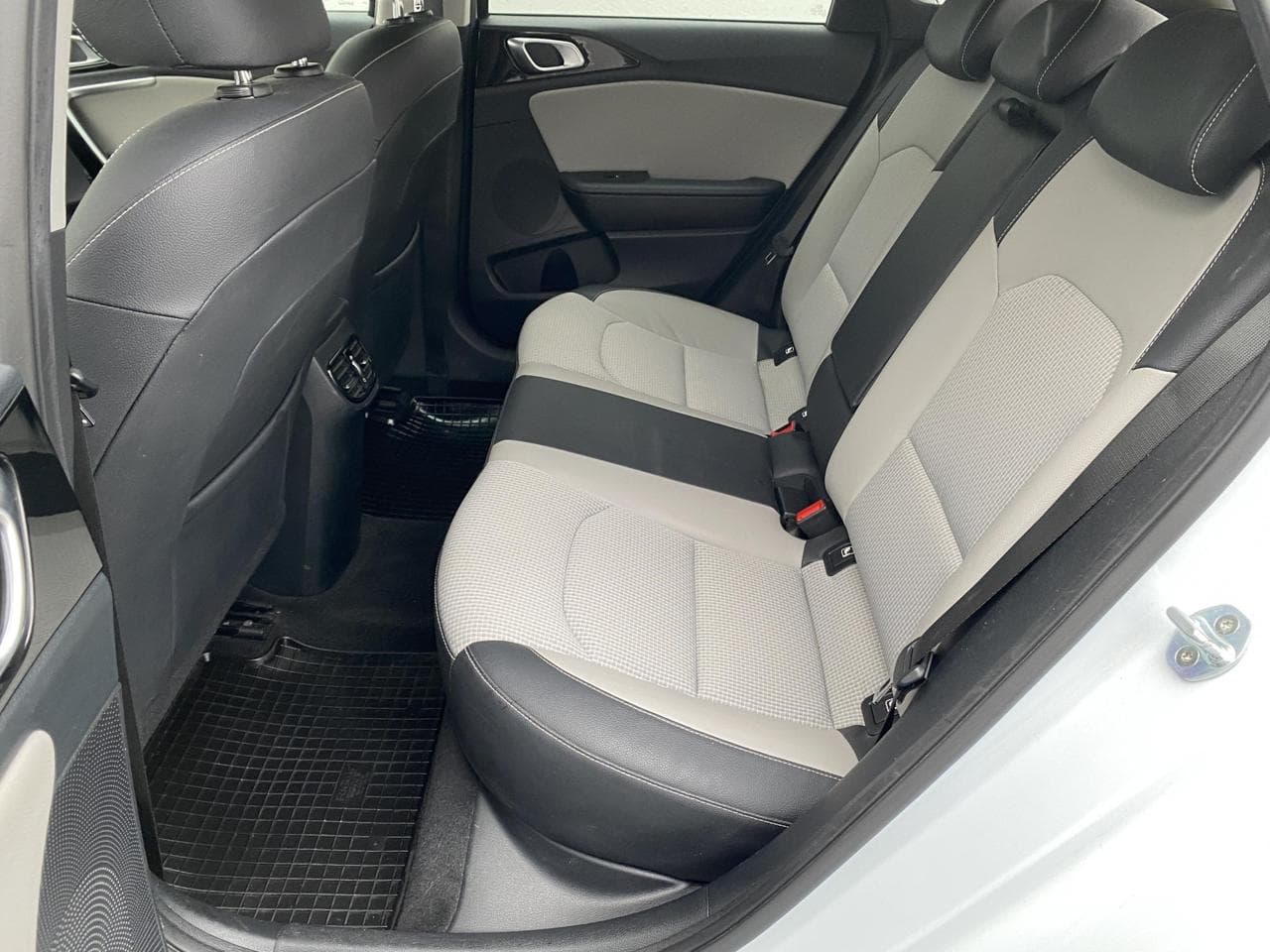2018 Kia CEE'D - 19
