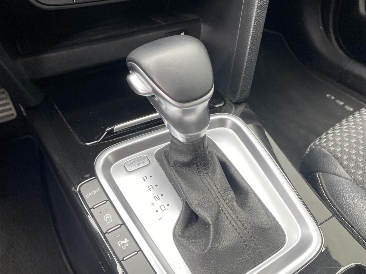 2019 Kia XCEED - 17
