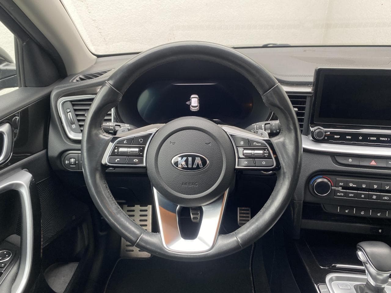 2019 Kia XCEED - 11