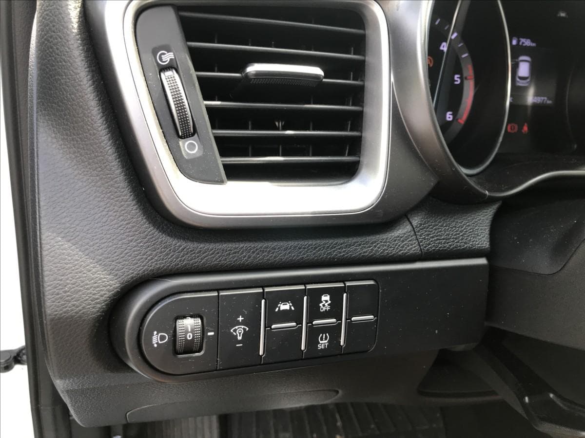 2020 Kia CEE'D - 9
