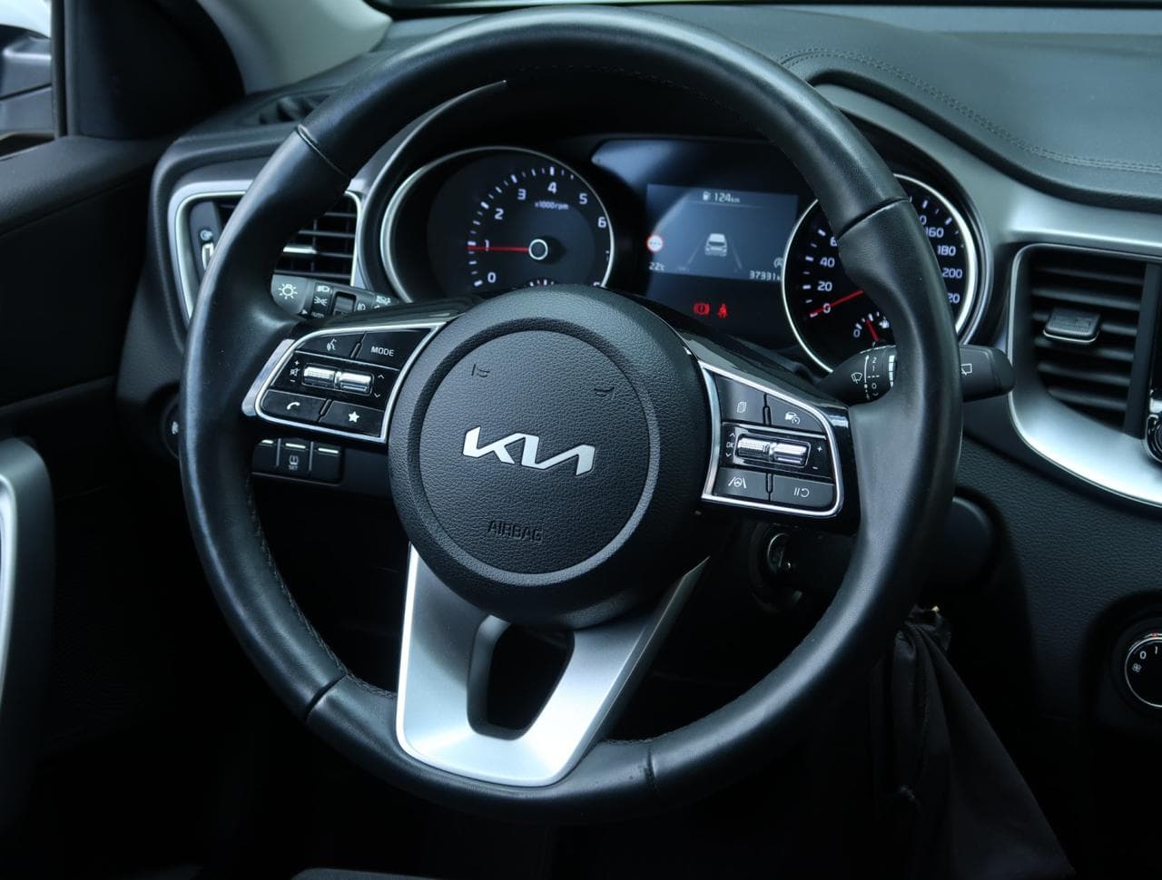 2025 Kia CEE'D - 26