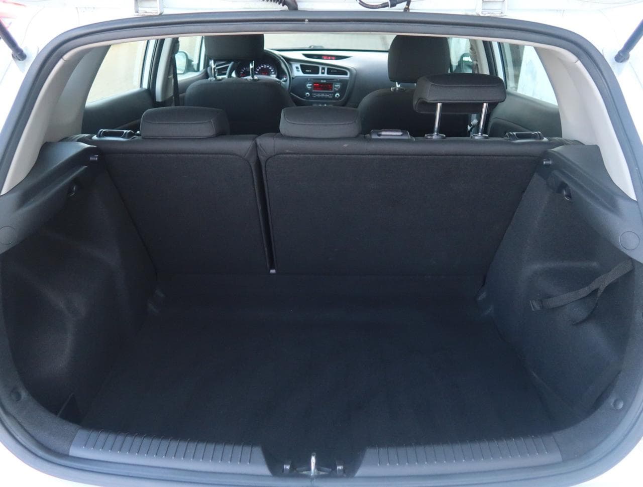 2013 Kia CEE'D - 19