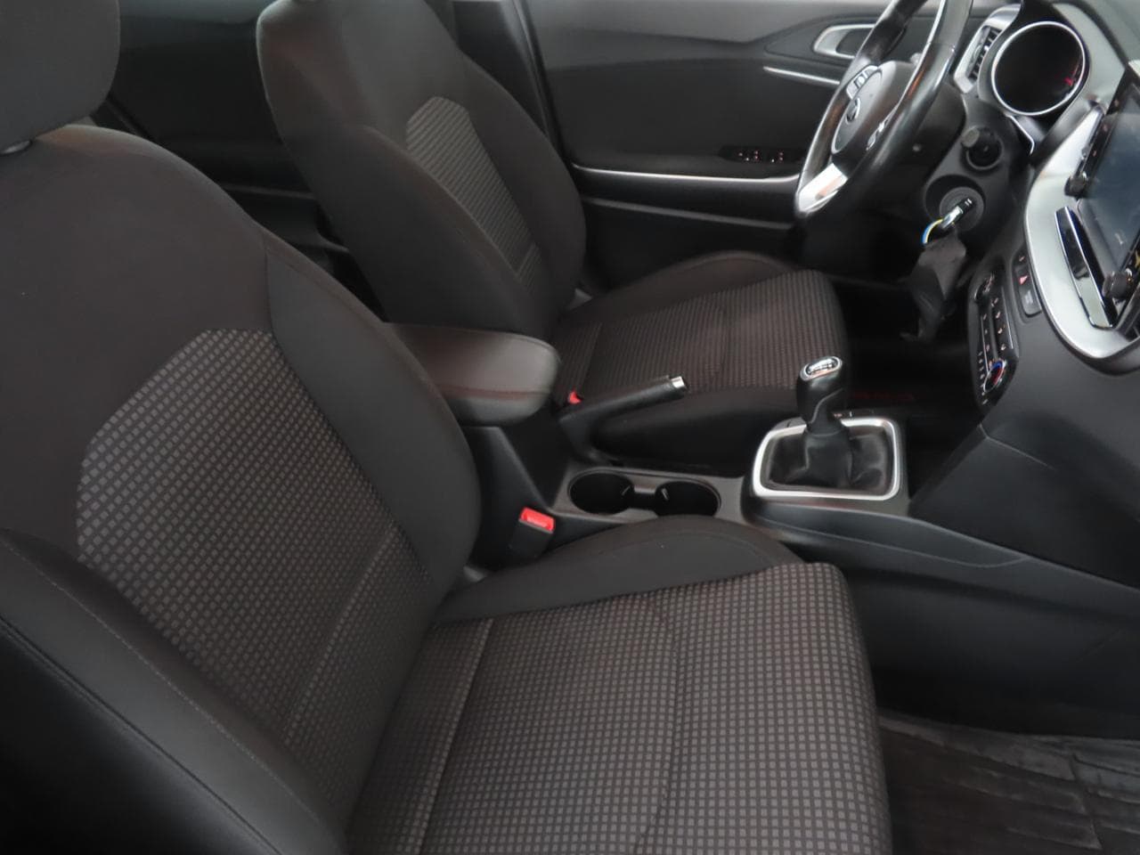 2021 Kia CEE'D - 12