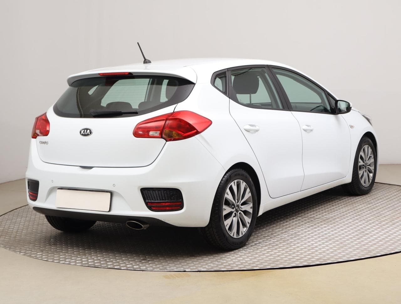 2018 Kia CEE'D - 7