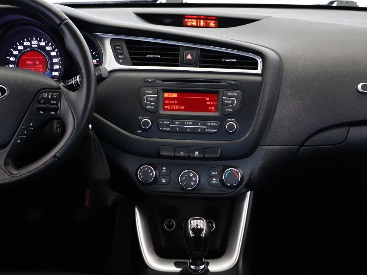 2016 Kia CEE'D - 16