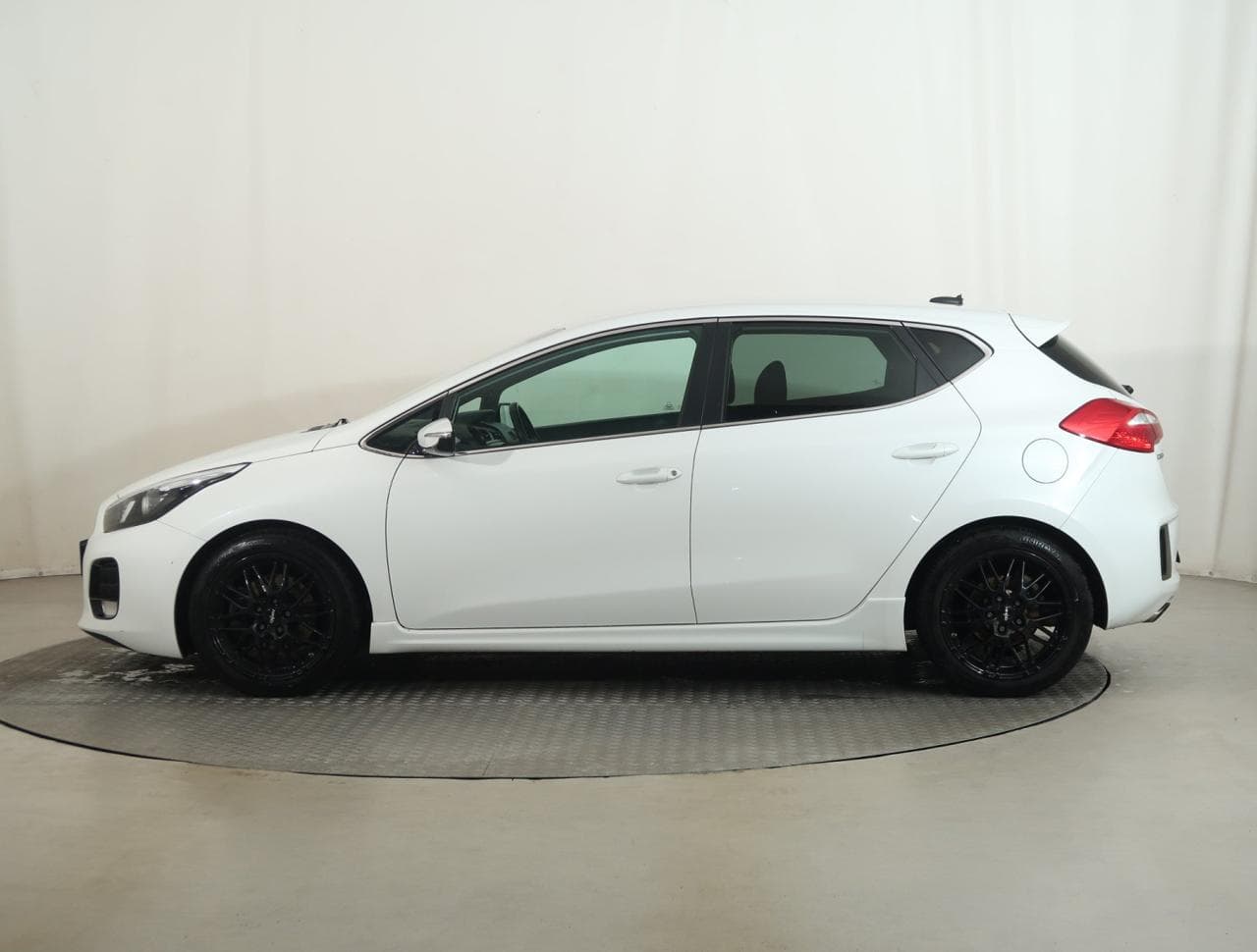 2016 Kia CEE'D - 4