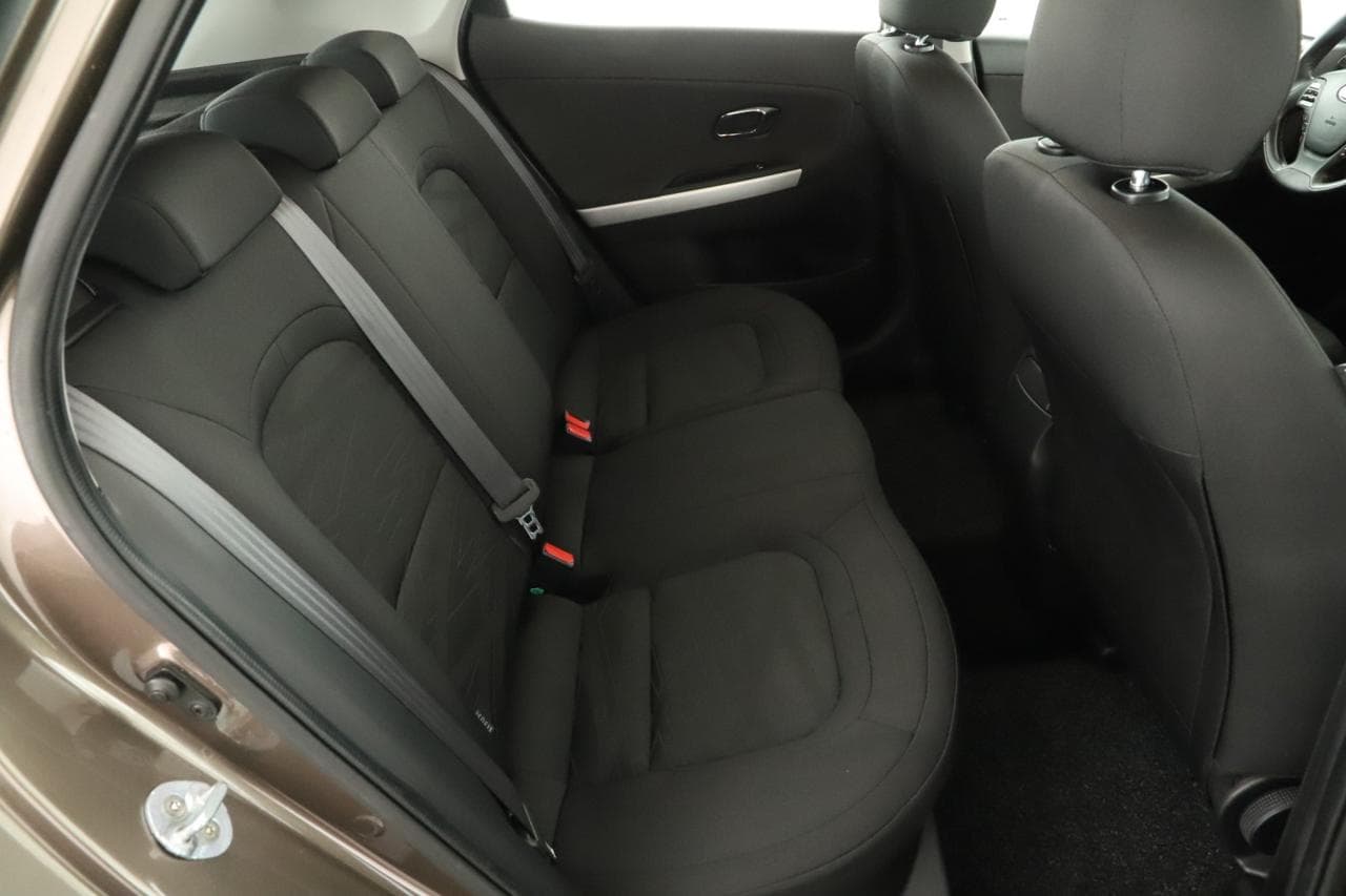 2017 Kia CEE'D - 11