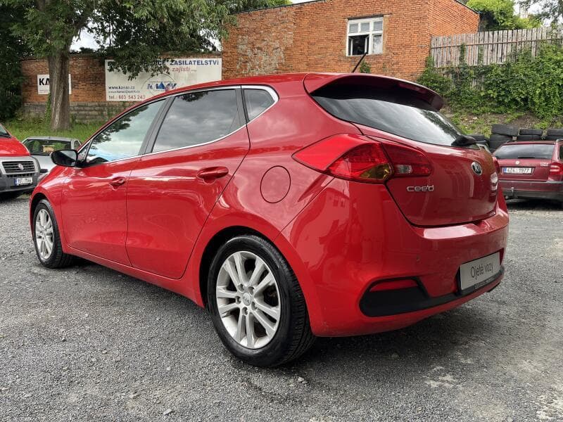 2015 Kia CEE'D - 10
