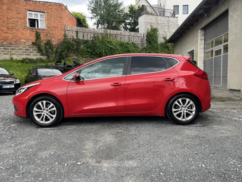 2015 Kia CEE'D - 12