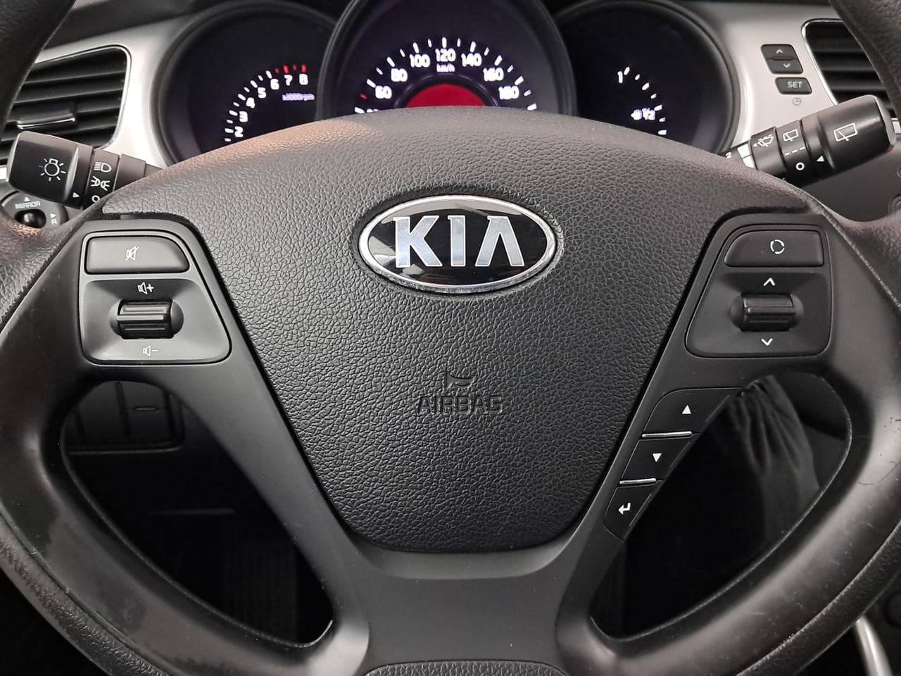 2013 Kia CEE'D - 20