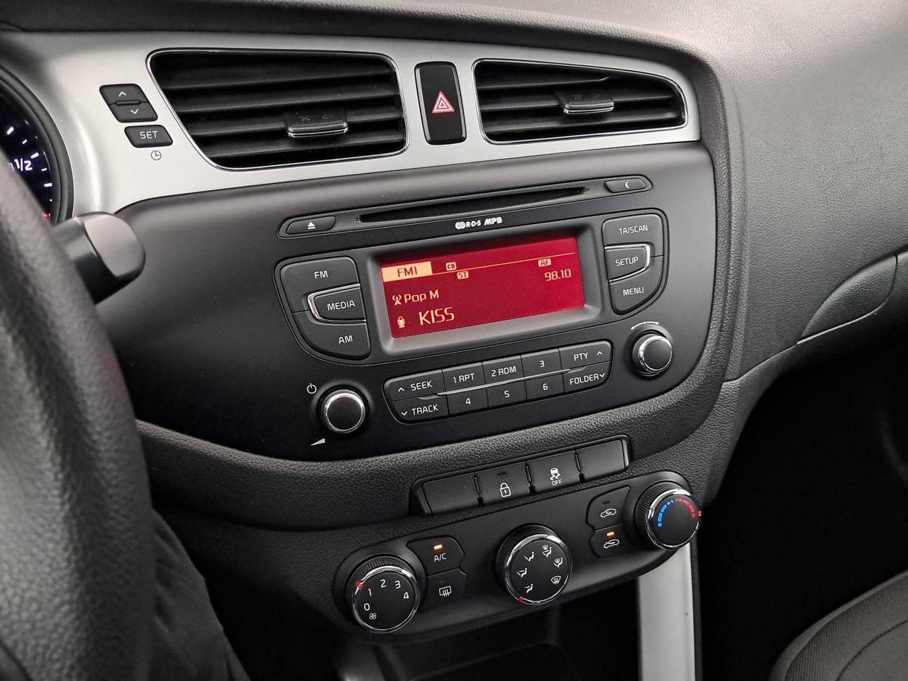 2013 Kia CEE'D - 17