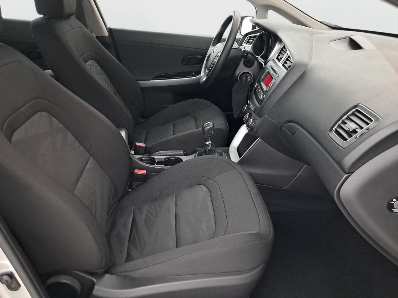 2013 Kia CEE'D - 12
