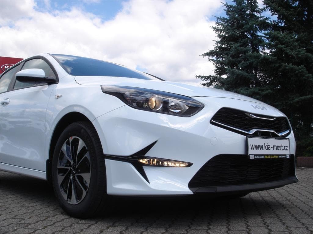 2025 Kia CEE'D - 13