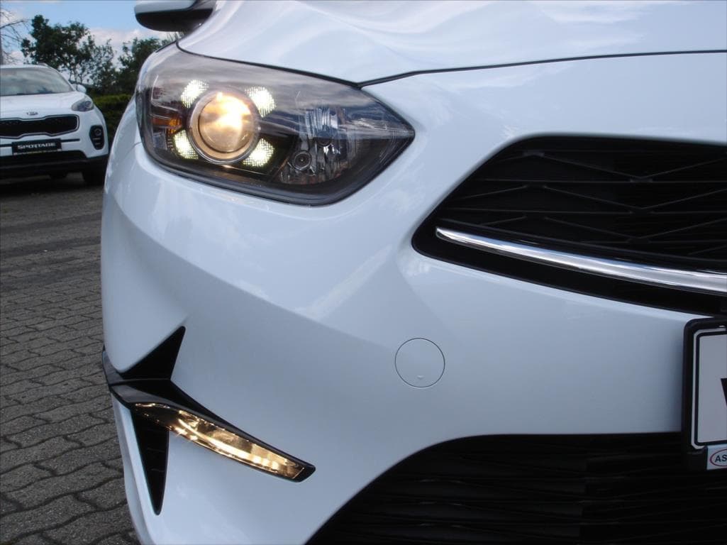 2024 Kia CEE'D - 21