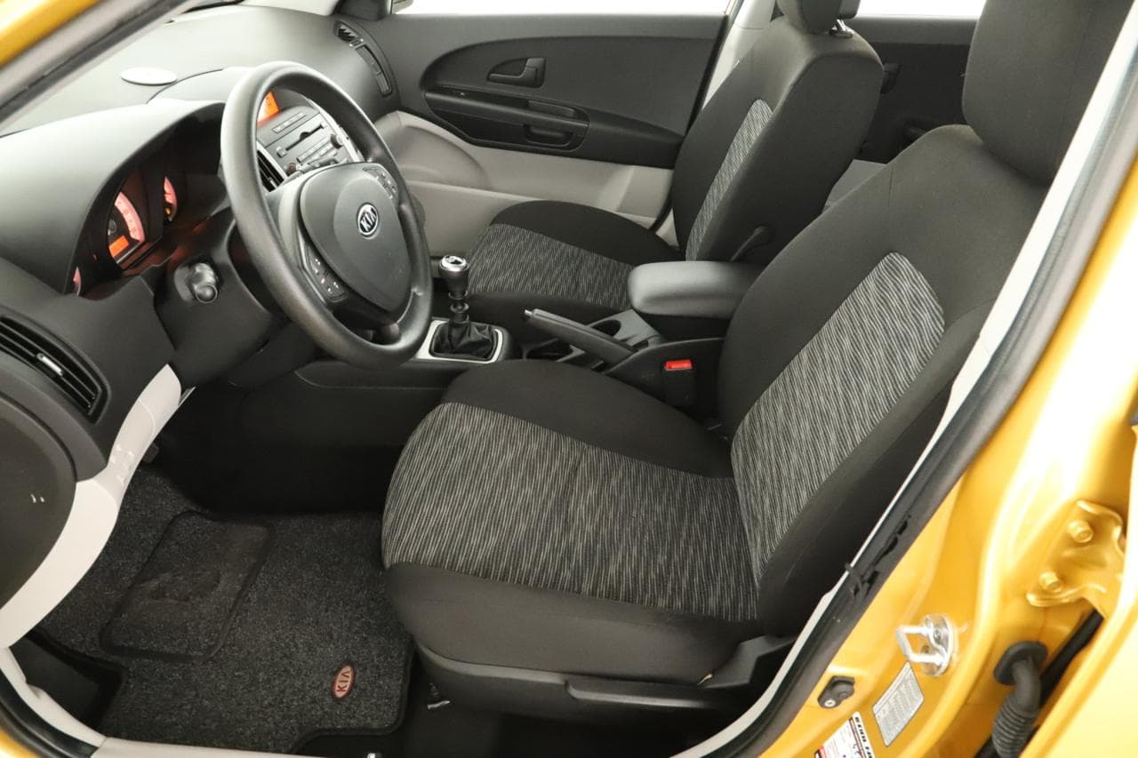 2007 Kia CEE'D - 13
