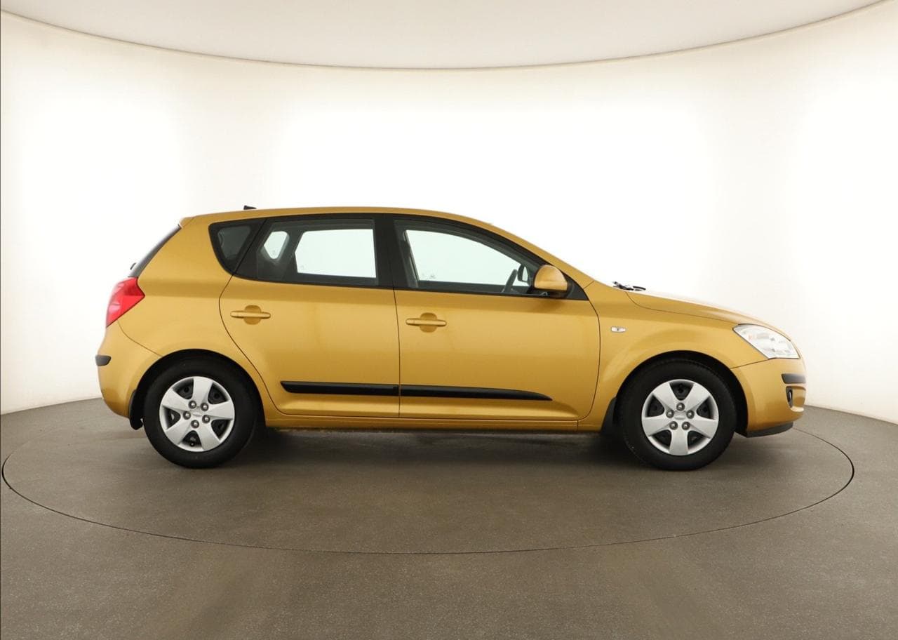 2007 Kia CEE'D - 8