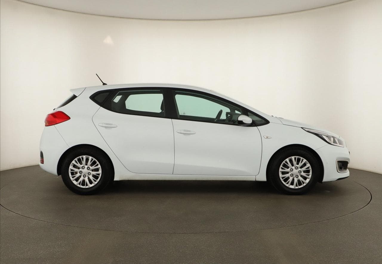 2016 Kia CEE'D - 8