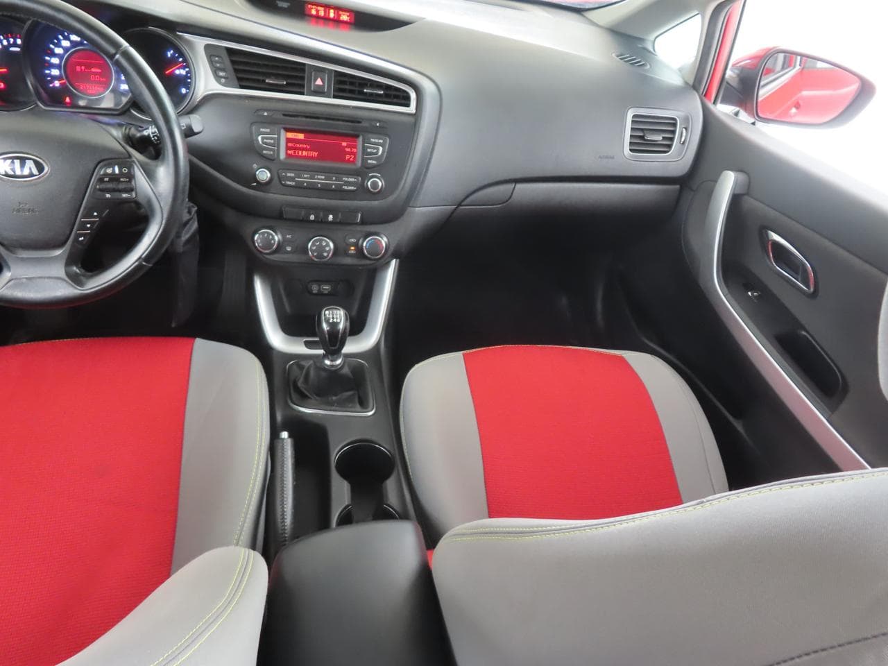 2015 Kia CEE'D - 11