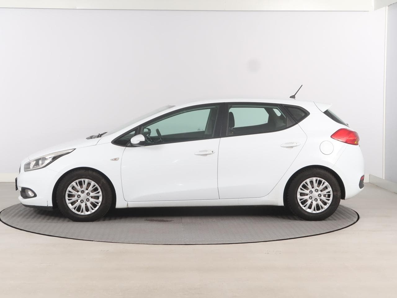2013 Kia CEE'D - 4