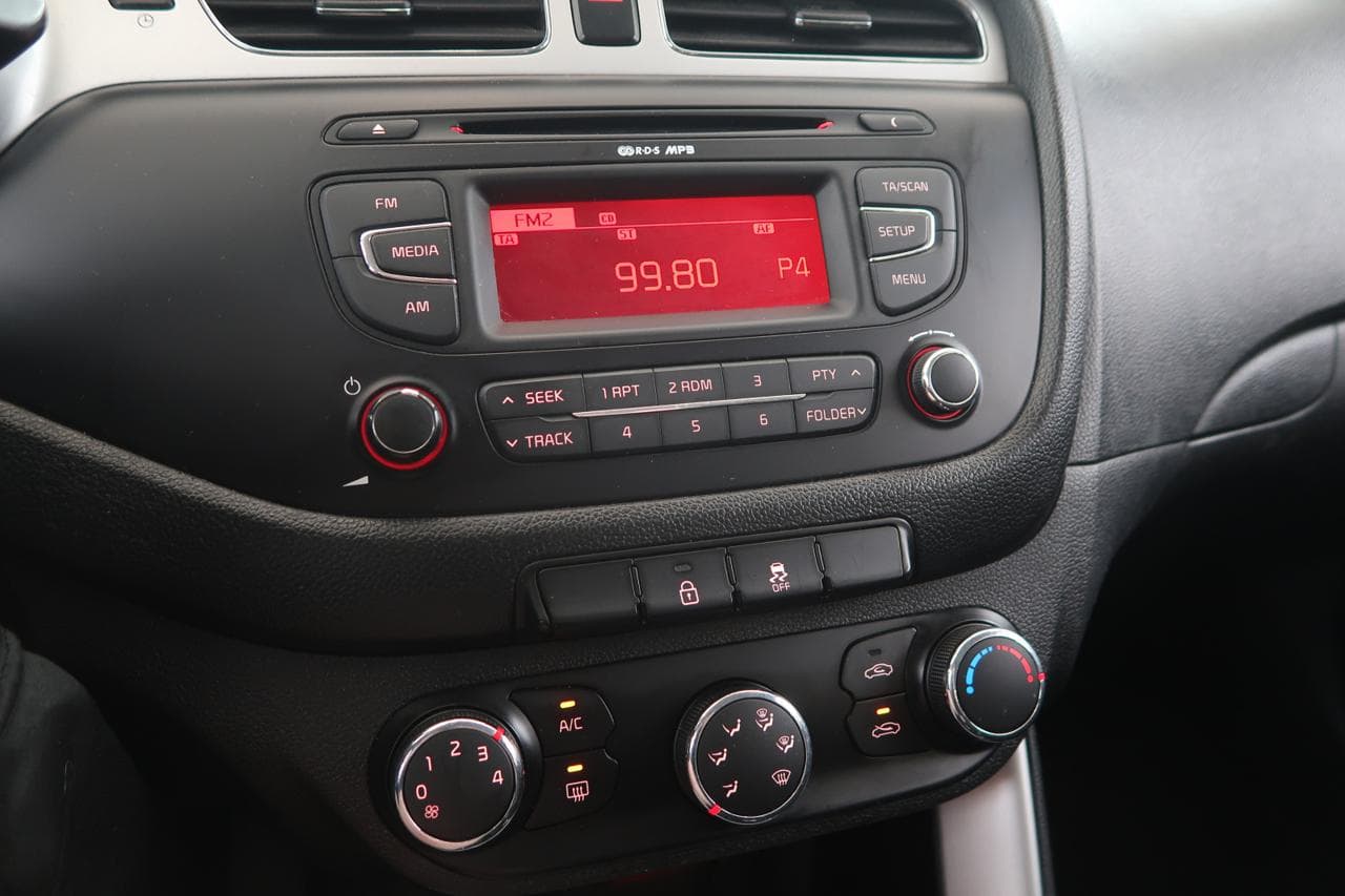 2013 Kia CEE'D - 18
