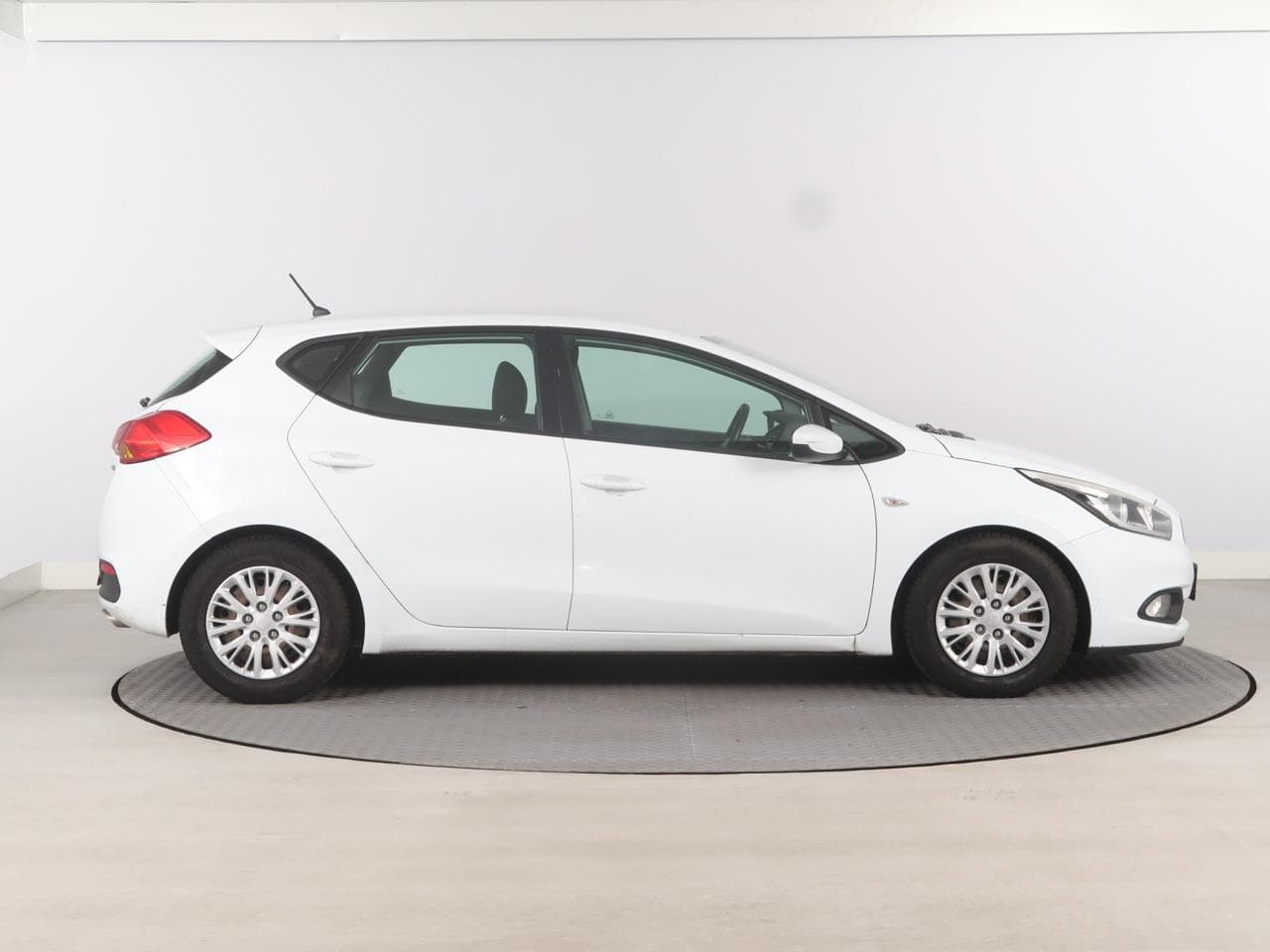 2013 Kia CEE'D - 8