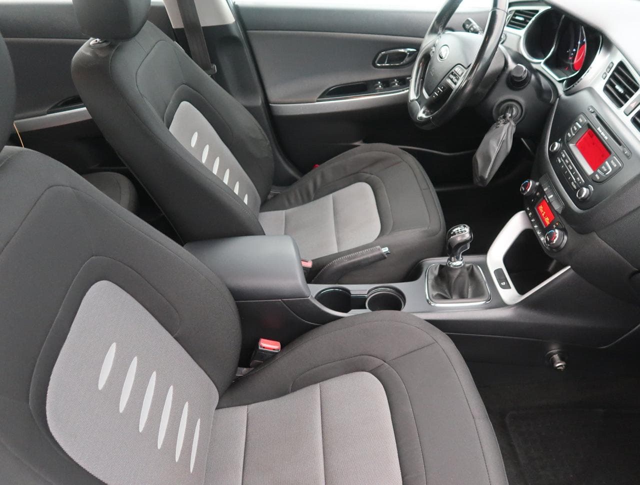 2012 Kia CEE'D - 12