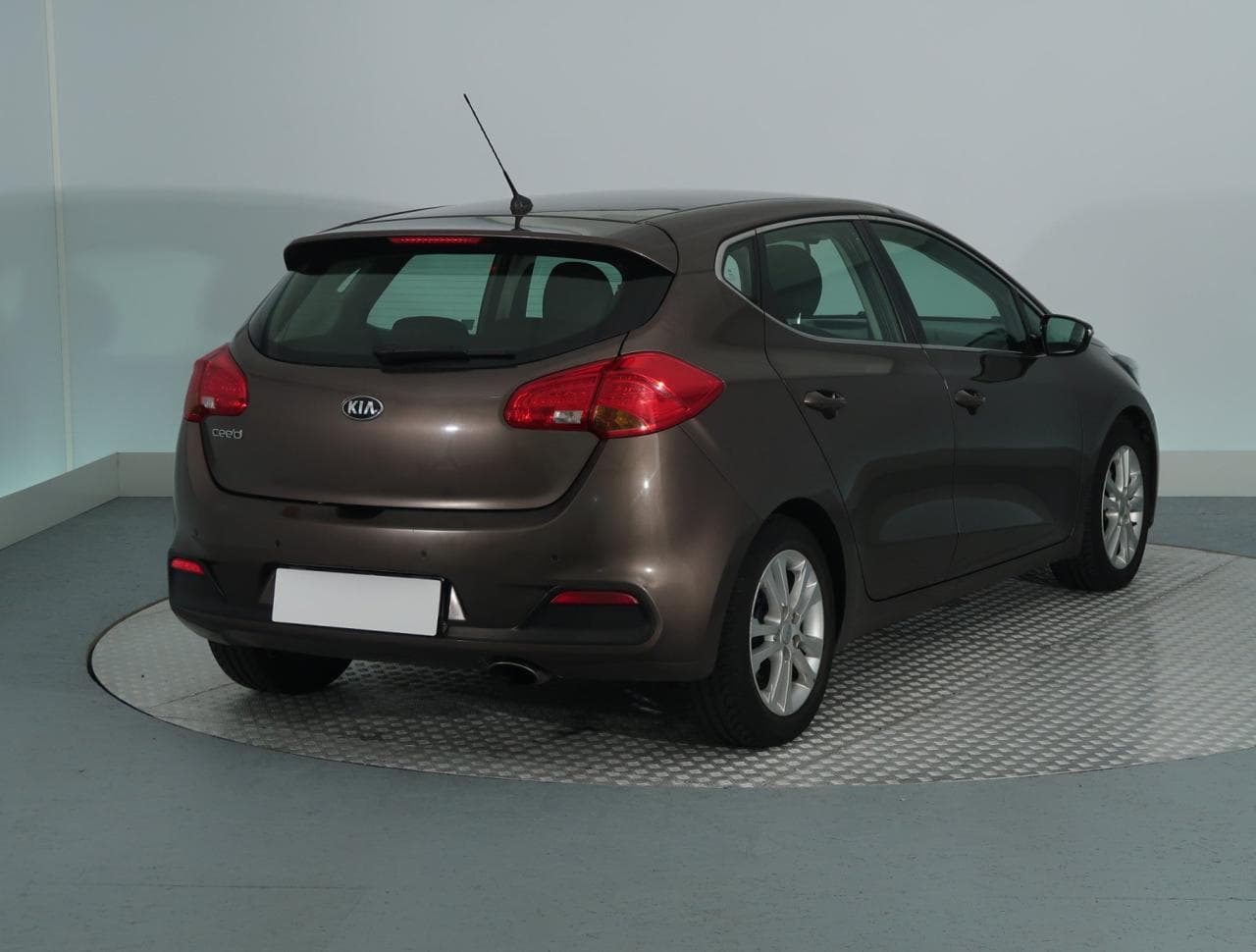 2012 Kia CEE'D - 7
