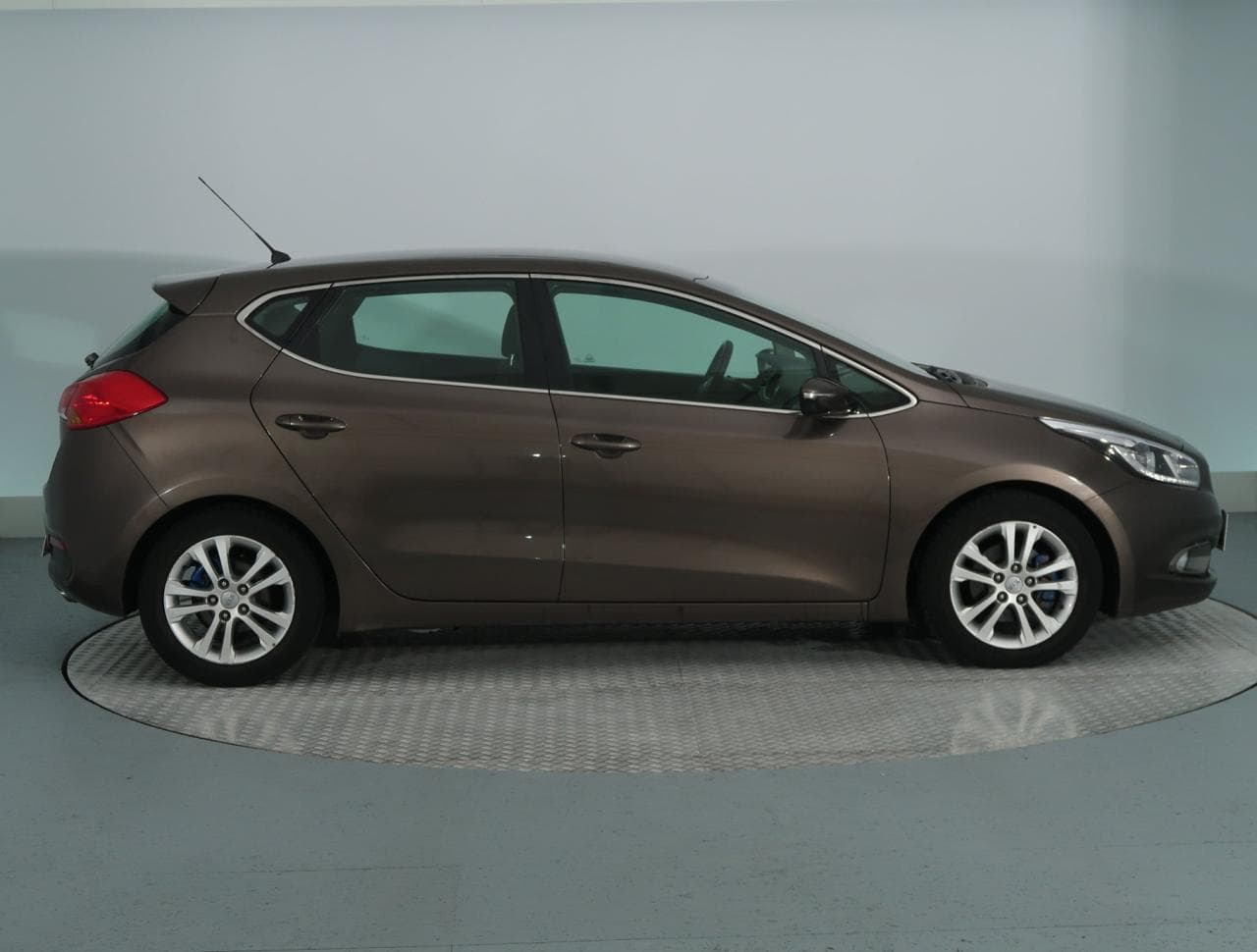 2012 Kia CEE'D - 8