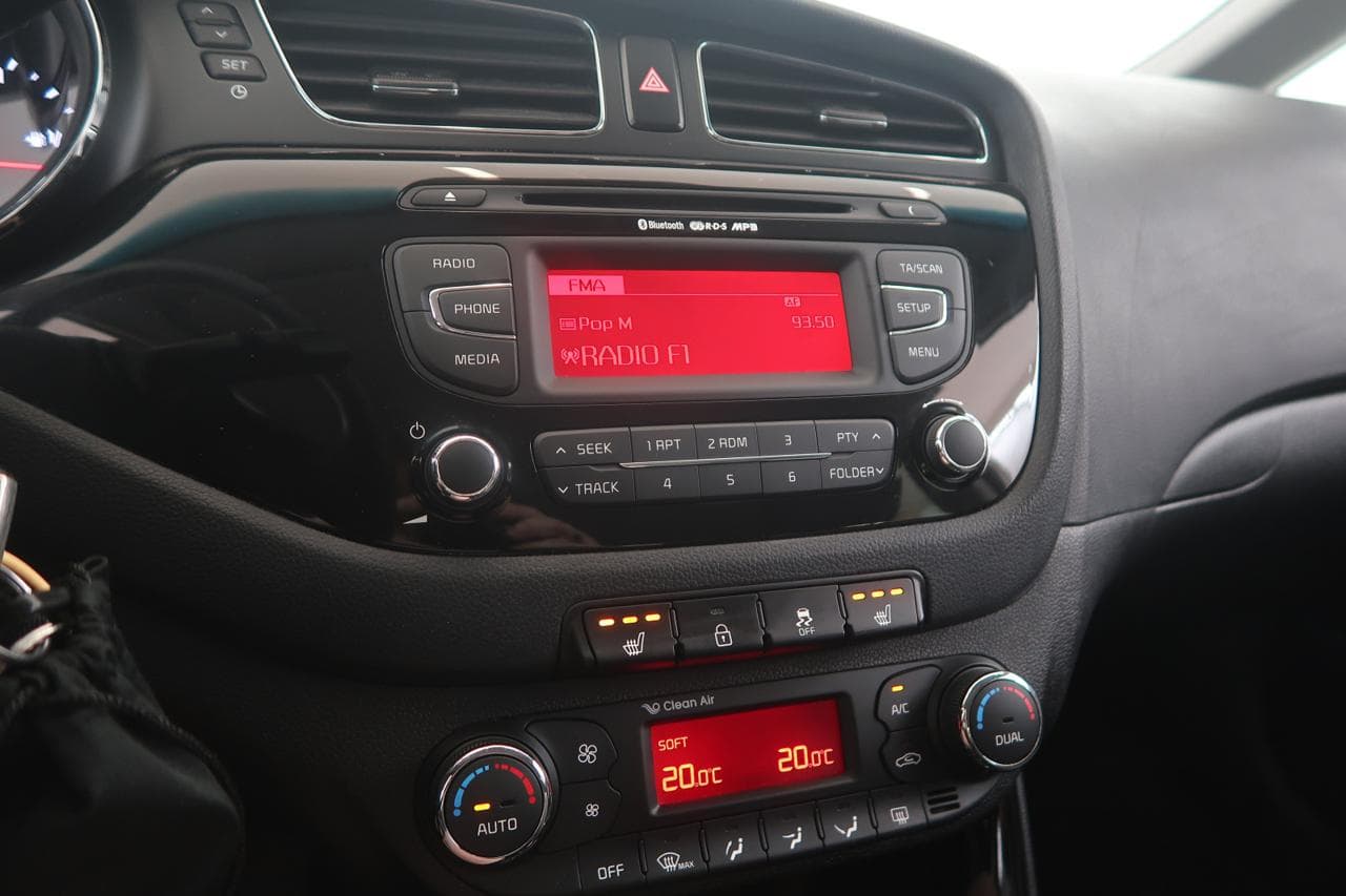 2014 Kia CEE'D - 18