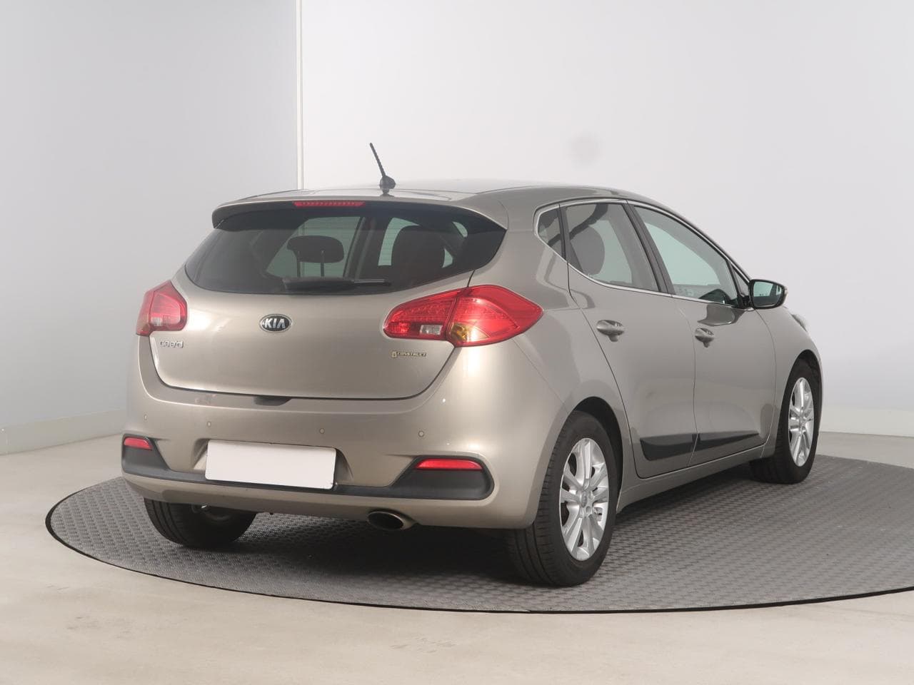 2014 Kia CEE'D - 7
