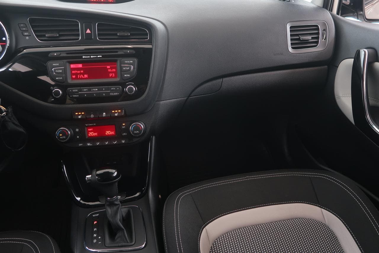2014 Kia CEE'D - 11