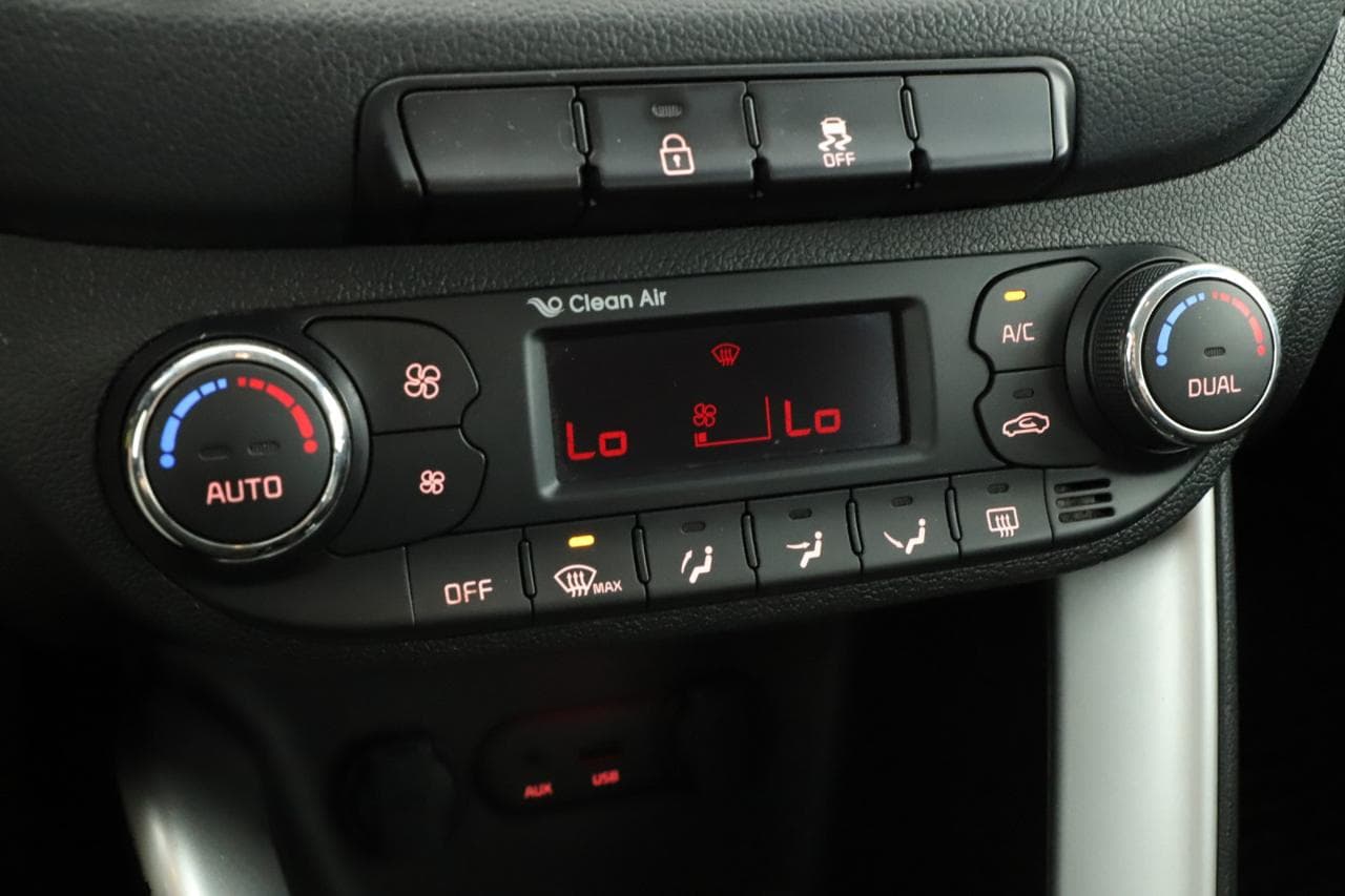 2014 Kia CEE'D - 14
