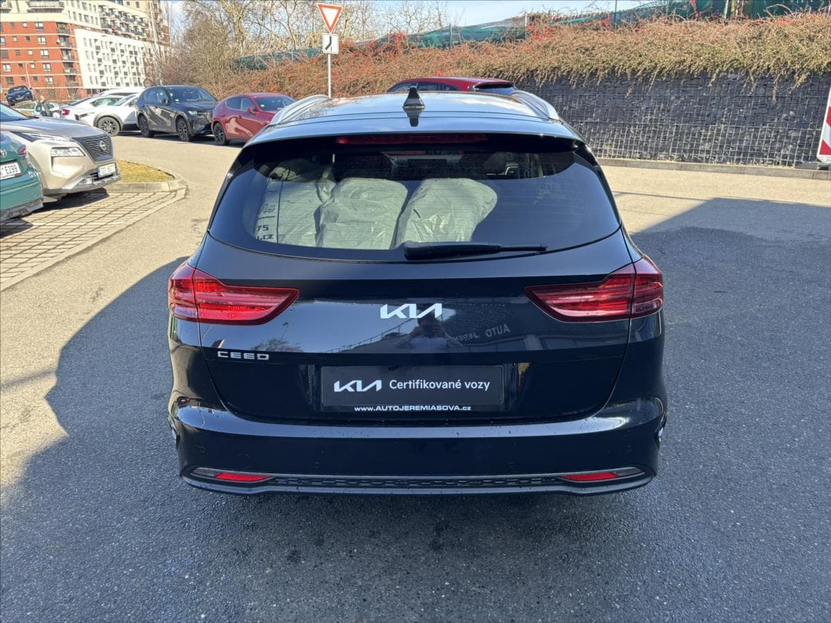 2023 Kia Cee'd - 4