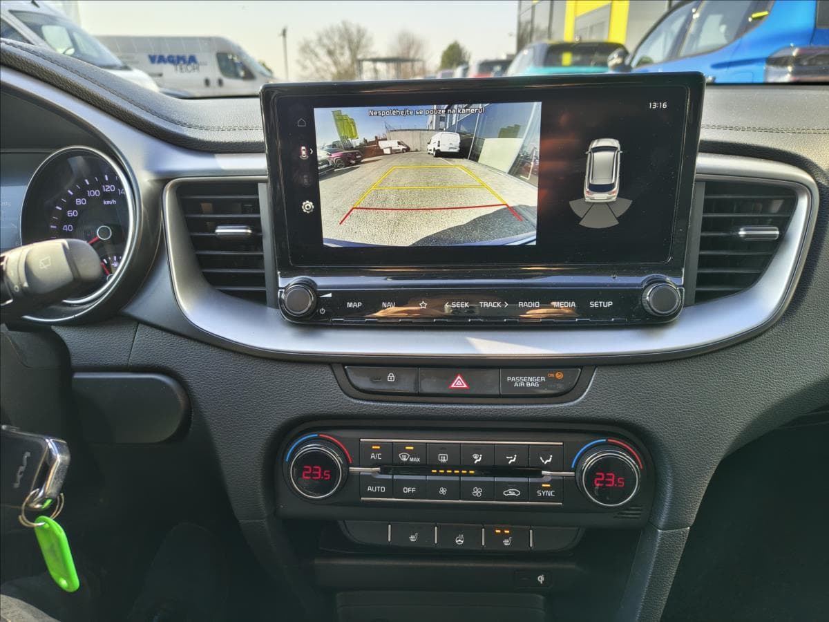 2023 Kia CEE'D - 13