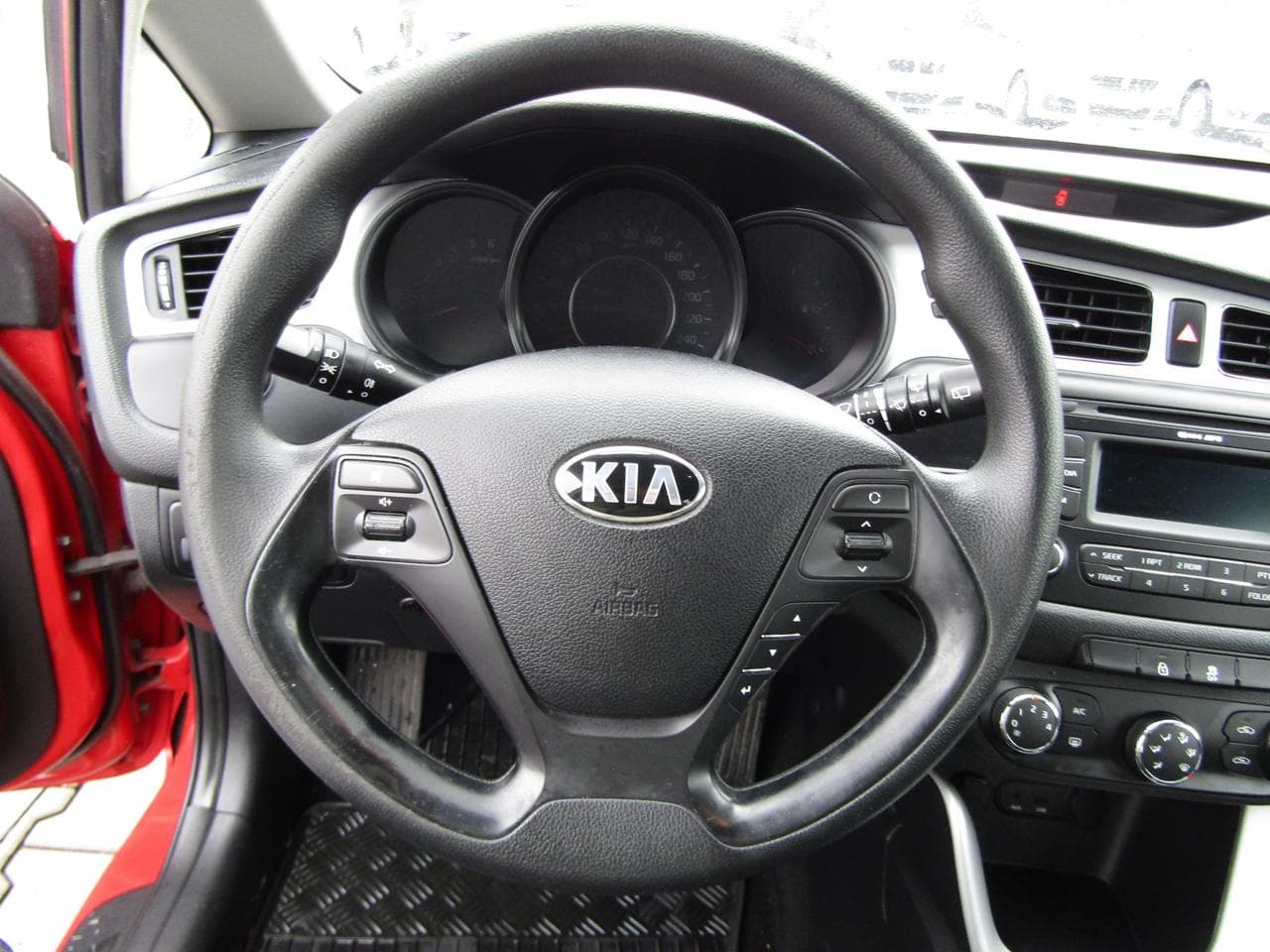 2013 Kia Cee'd - 15