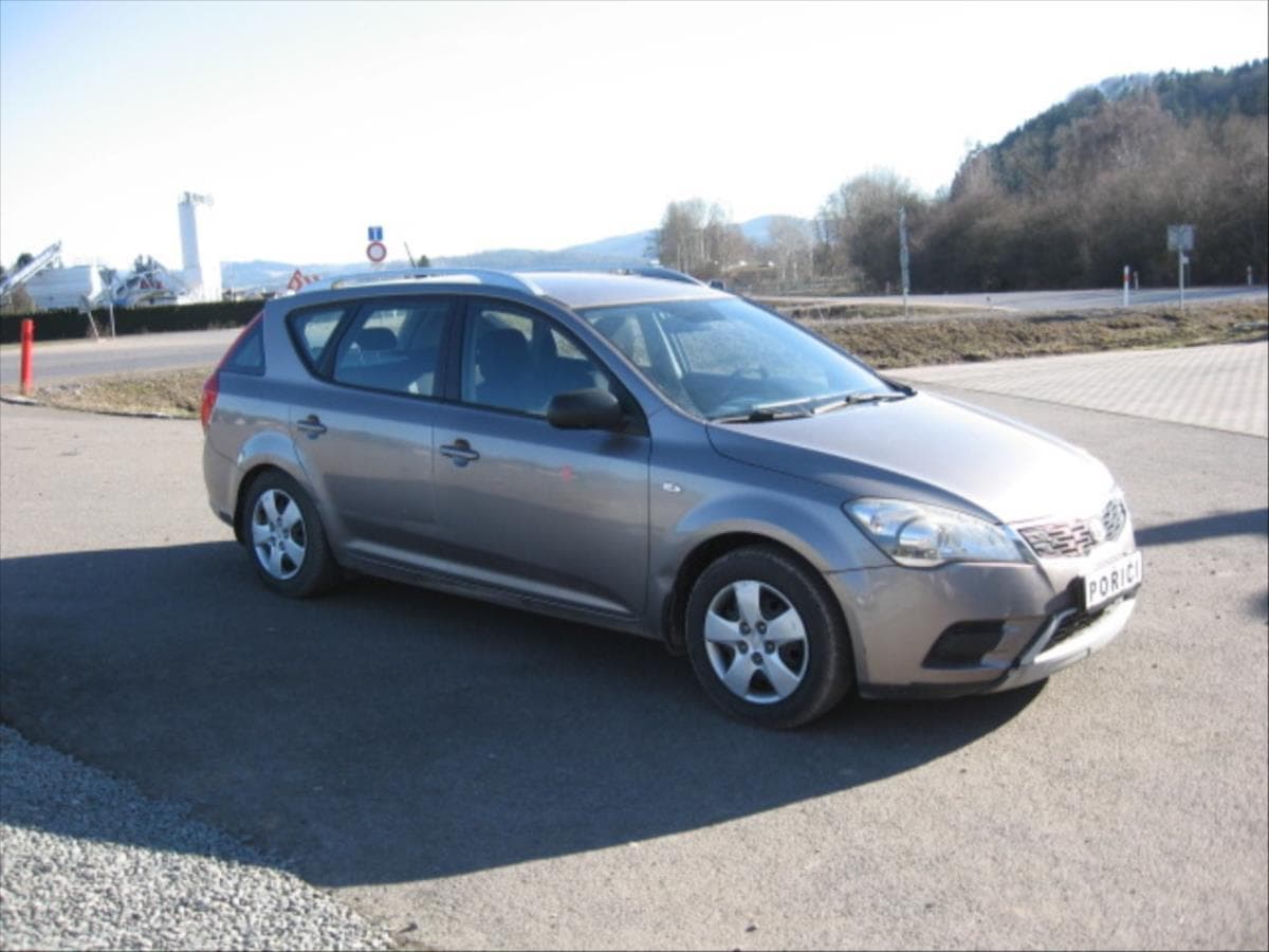 2011 Kia Cee'd - 2