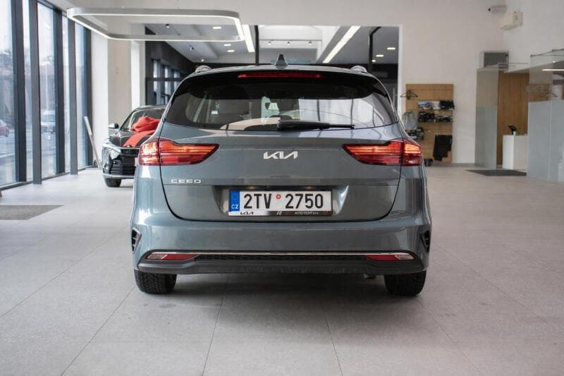 2025 Kia Cee'd - 5