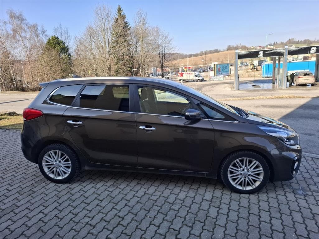2016 Kia Carens - 8